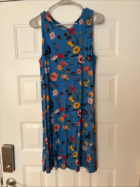 LOFT Dresses & Skirts - LOFT Blue Floral Sleeveless Midi Dress